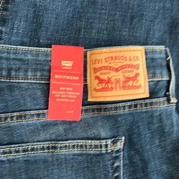 Levi’s Women’s Mid Rise Relaxed Tapered Leg Boyfriend Denim Jeans - Size 24W New - Picture 6 of 12